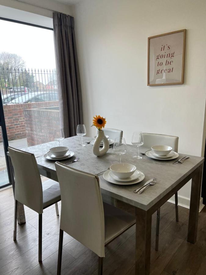 3Bed Flat 3Wc And Great Location Near Excel City Airport O2 And Canning Town Station Villa London Exteriör bild